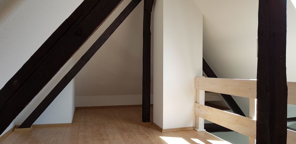 Stilvolle 3-Zimmer-Altbauwohnung mit offener Galerie -Tolle Wohnatmosphäre in ruhiger Lage – Gallerie