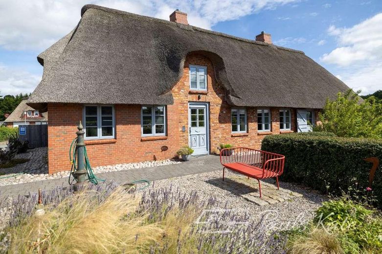 Pauls Kate Südseite mit Garten