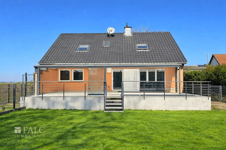 Provisionsfrei! Großzügiges Einfamilienhaus in Köln-Auweiler! – Haus Außenansicht