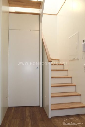 19252 HomeCompany Dresden Möbliert/Furnished Traumhafte Maisonette mit Blick zur Elbe! max. 2 Personen – 268afd9cbc42b5ef87db4490be49c9d62f9bda4c.jpg