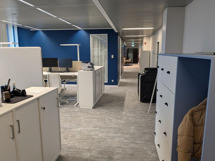 Westsite München*Moderne Bürofläche mit exzellenter Anbindung und Sichtbarkeit* – Hinterer open space Bereich