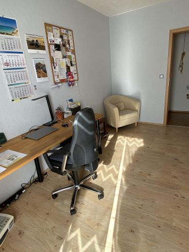 Arbeits-oder Kinderzimmer