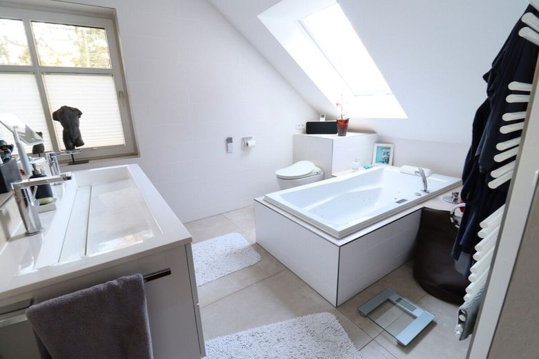 TOP ! Gifhorn-Winkel:  Exklusive Landhausvilla  mitten in der Natur ! – Badezimmer OG