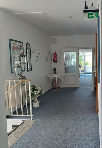 Acquistare una casa – hotel incluso! Appartamento di 140 m² + hotel + terreno di 8.907 m² – Foto 5