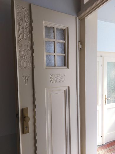 STILVOLLE VILLA - 3 Wohnungen – RENOVIERT - Heizung NEU – Foto 6