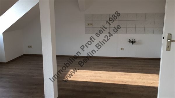 Wohnung mieten - -- Dachgeschoß Duschbad - ruhig schlafen zum Innenhof – 1-27.02.2016 154
