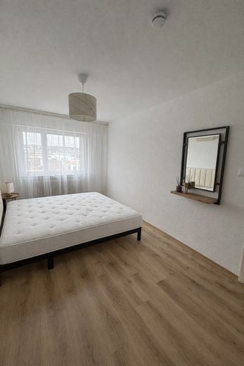 Hochwertig renovierte 2,5-Zimmer-Wohnung mit Panorama-Blick – Stuttgart Mitte – Foto 2