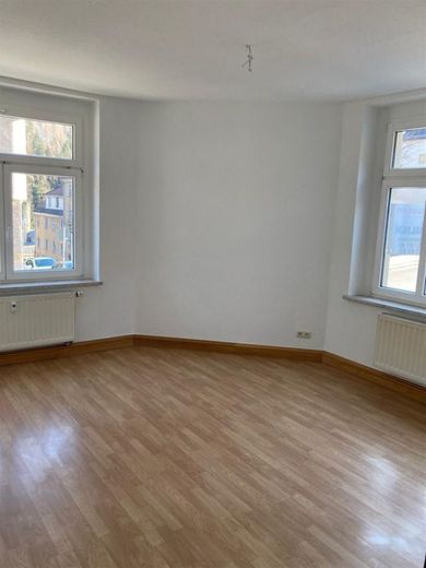 Günstige 2-Zimmer mit Laminat und Wannenbad in guter Lage! – Foto grundrissgleiche Wohnung untendrunter