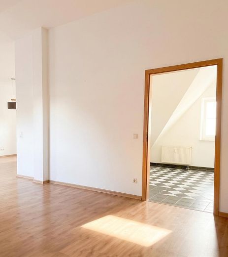 Ampio appartamento di 4 locali in affitto a Meerbusch-Lank-Latum – Fluransicht Richtung Bad 