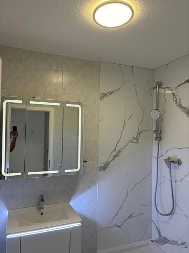 Helle Moderne 1-Zimmer Wohnung mit Einbauküche und Balkon in Motzen – Foto 16