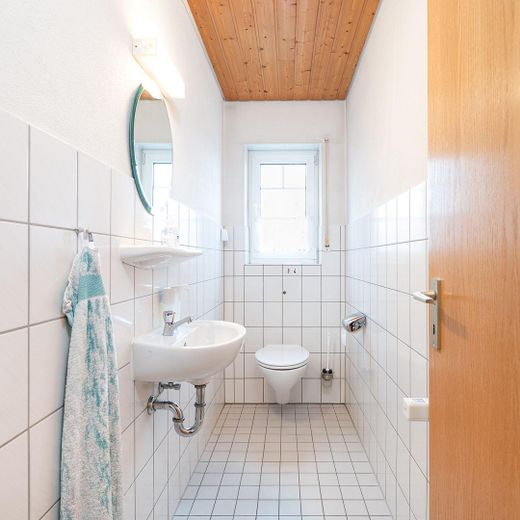 Große Penthouse Wohnung mit Blick über Radolfzell – Toilette