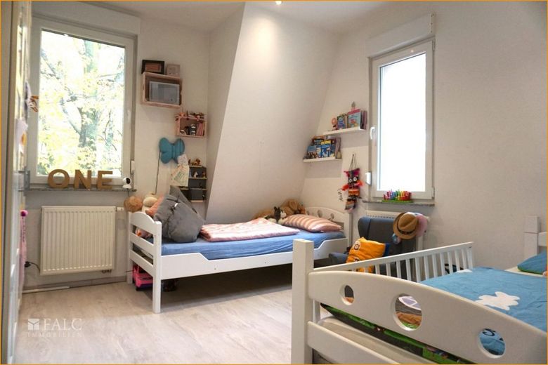 Kind / Büro / Gast