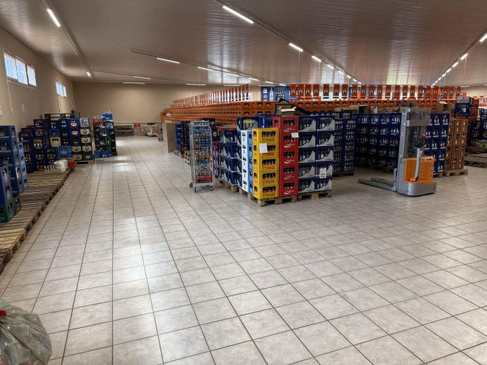 Commercial space, beverage market, retail space – Photo 12