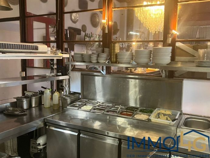 Kreuzberger Geheimtipp: Modernes Hinterhof-Restaurant mit urbanem Flair und Sonnenterrasse – WhatsApp Bild 2025-10-10 um 10.12.51_88a93a87
