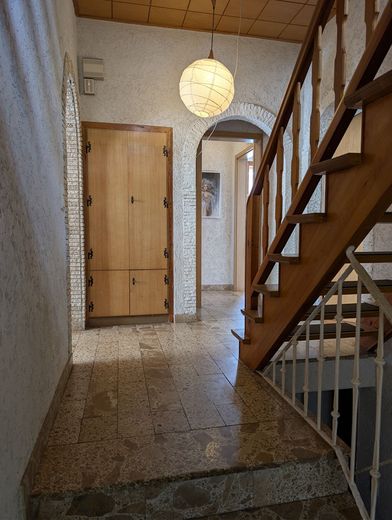 Single-family house with bay window in Buttlar with VERY much potential – Foto 9