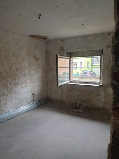 Einfamilienhaus für Handwerker oder Selbermacher – Wohnraum 1