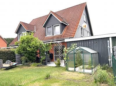 IHR EIGENHEIM IN RUHIGER FELDRANDLAGE – 1786395913_30edec.jpg