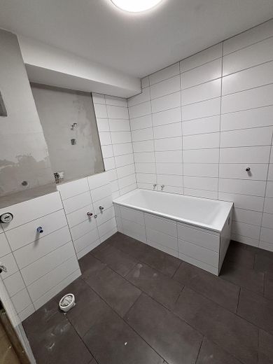 Bad mit Wanne in Renovierung