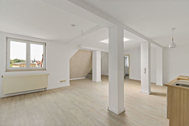 Citywohnung mit Terrasse – Wohnzimmer