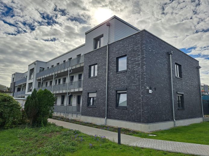 2-pokojowe mieszkanie w nowym budownictwie – Hausansicht