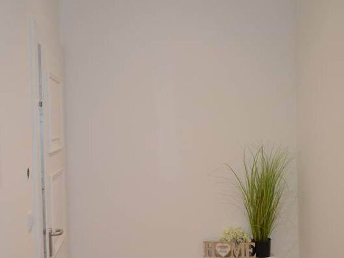 Erstbezug mit Balkon – Foto 1