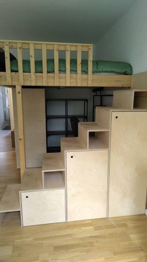 Tischlerhochbett m. Staufläche