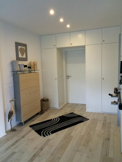 Geschmackvolle Wohnung mit großer Terasse – Eingangsbereich