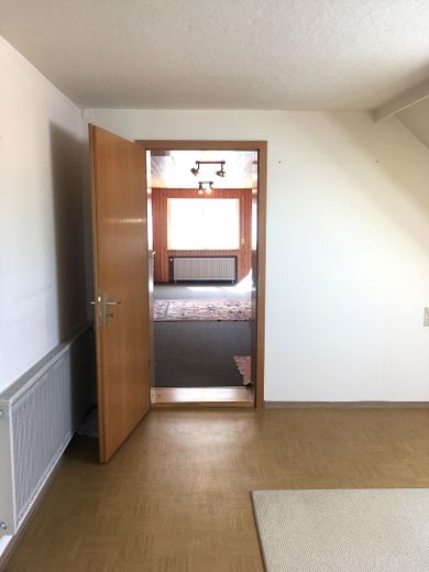 Durchgangszimmer DG
