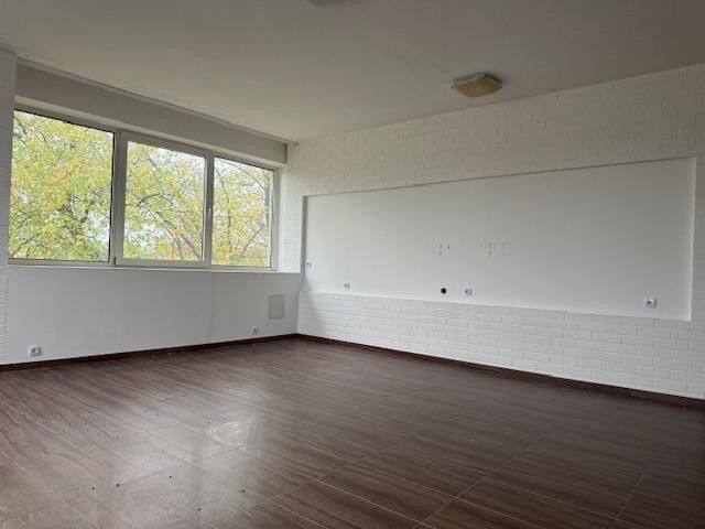 Büro/Lagerflächen 2100 QM/ab 450 qm teilbar Mietkauf spätere Kaufoption ca 50 Parkplätze Top Lage – Foto 11