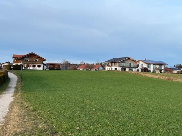 Baugrundstück mit Bergblick in Breitbrunn am Chiemsee – Ausblick Norden