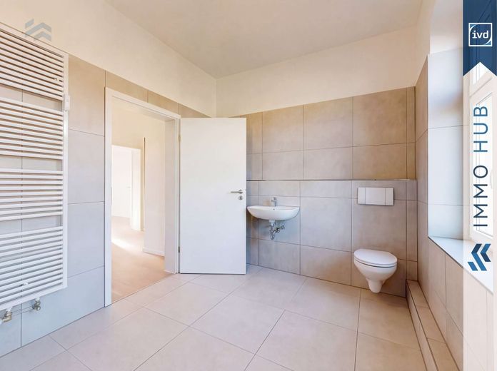 ++ Sofort bezugsfreie und frisch sanierte Maisonnette-Wohnung in Gohlis-Süd  ++ – 5728662-2PXzchswGrLvCudDra8i7JtA-Bad.jpg