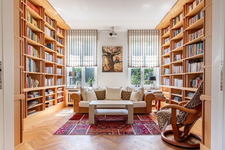 Hochwertiges Einfamilienhaus, 228 Wohnfl., 3 Etg., 5 Schlz., Terrasse, 2 Balkone, 3 Bäder & Sauna – फोटो 9