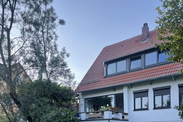 Sonnendurchflutetes Einfamilienhaus mit Garten in ruhiger Wohnlage