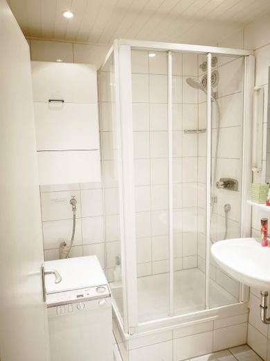4/5 Zimmer Wohnung in Königsforstnähe (Neubrück) zur Eigennutzung oder als Kapitalanlage – Duschbad, Waschmasch.-Anschl.