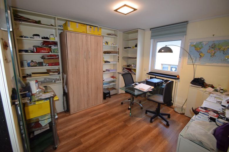 Provisionsfrei:  134m² ETW mit umlaufender Terrasse und Garage – 2 Büro_Schlafen 1