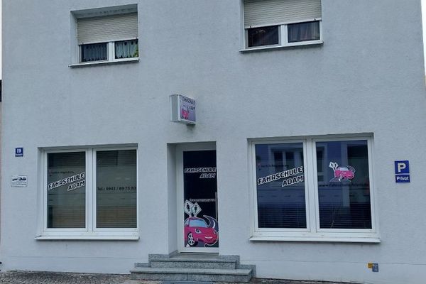 Casa plurifamiliare a Lappersdorf
