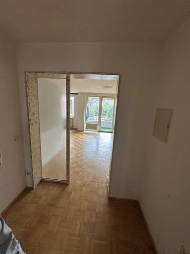 MS Geiststr 8 / Apartment requiring renovation, heavily smoke-filled, 64 sqm with underground parking space – Photo 6