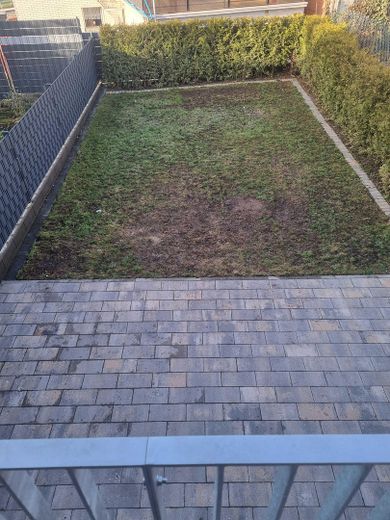 Terrasse/Garten vom Balkon aus