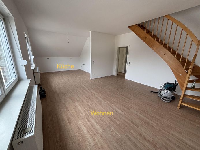 Erstbezug - Frisch sanierte 3,5 Maisonettewohnung mit ca. 75 m² – Wohnen/Küche