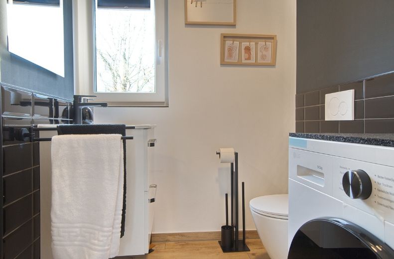 Großzügige Maisonettewohnung in Top-Qualität/Erstbezug, mit 100 m² Dachterrasse, hochwertigem Bad u.v.m. – 6c2ab4d17c925cfe7c86806529f438ff09f690c1.jpg