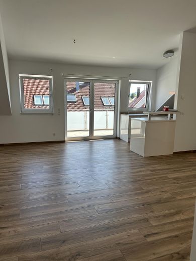 Ideal für Paare - mit Stil über den Dächern von Eislingen wohnen – Wohn- und Essbereich