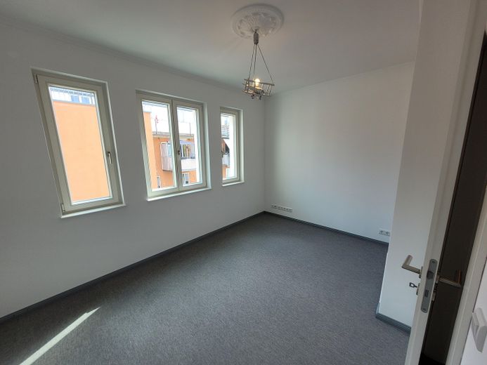Modernes Townhouse im historischen Herzen von Potsdam mit Terrasse & TG-Stellplatz – Zweites OG, Zimmer II