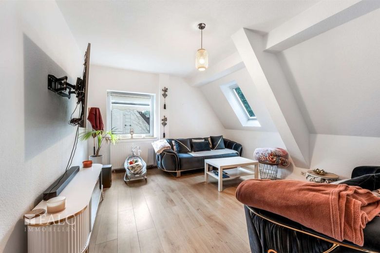 Kapitalanlage mit Potenzial - Maisonettewohnung in Bremen-Woltmershausen – Wohnzimmer - Obergeschoss