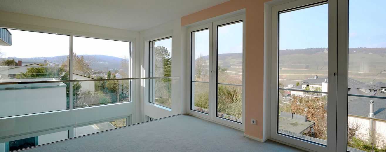 Luftige Bauhausvilla – OG Rheinblick