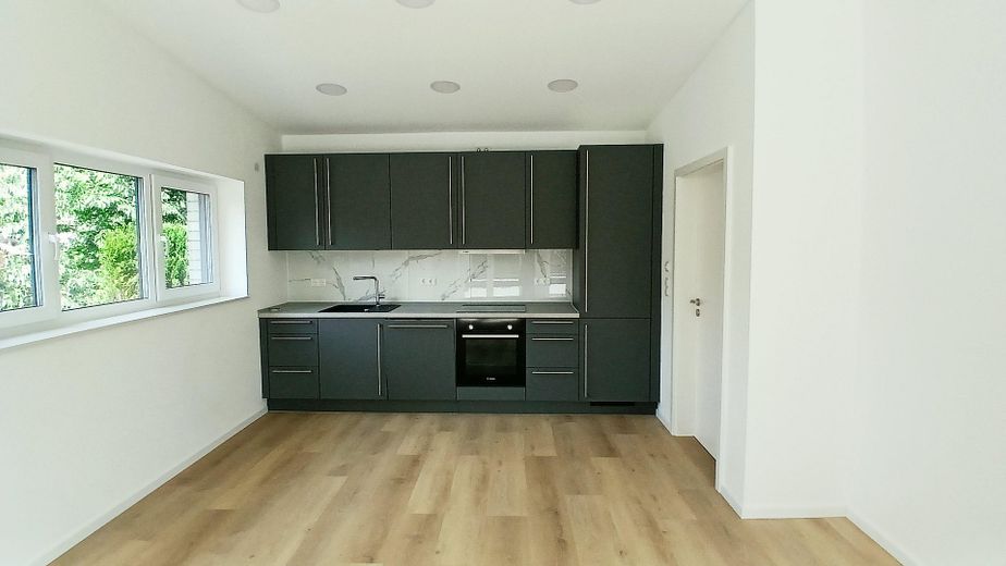 Construction neuve – Première occupation | Appartement duplex de 2 pièces | Terrasse sur le toit | Cuisine équipée – Küche