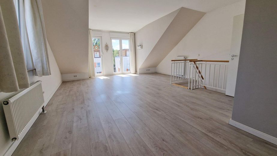 - Senza commissioni - Casa bifamiliare a basso consumo energetico con dotazioni di alta qualità presso il lago Öjendorfer – Studio (DG)