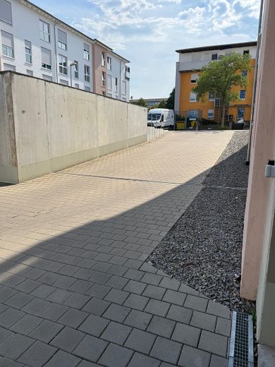Современная, светлая 2-комнатная квартира в Offenburg – Zufahrt Tiefgarage 
