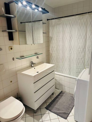 Bellissimo appartamento con terrazza e 3 locali in posizione centrale – ideale per coppie e famiglie – Bad