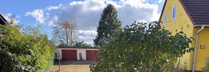 Vorderansicht/ Aussengebäude