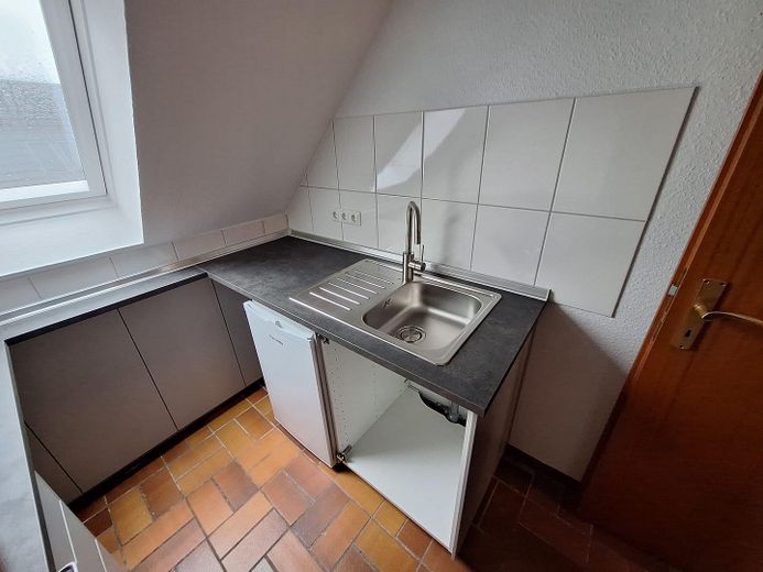 Incantevole appartamento di 2 locali vicino all'UNI / FH con balcone – Küche